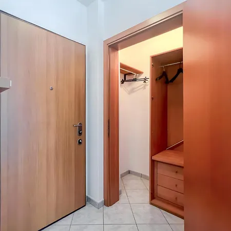 Pleione 34 Apartment